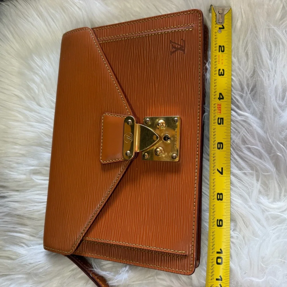 Louis Vuitton Epic‎ Seller Dragonne Clutch
